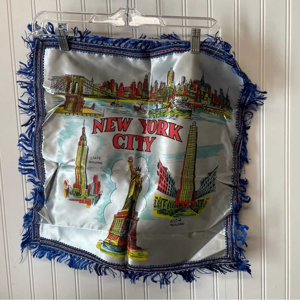 Vintage 50’s souvenir New York City satin pillow case